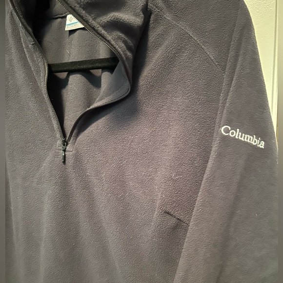 Black fleece 1/4 zip pullover - Picture 2 of 3